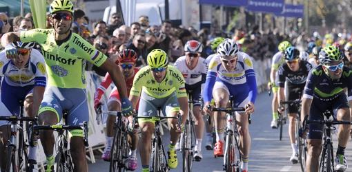 Corredores de la Vuelta Ciclista a Andalucía