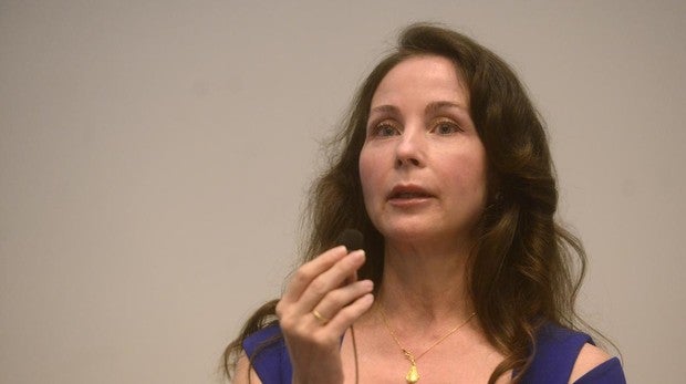 Mercedes Alaya, en su intervención en el Club Siglo XXI