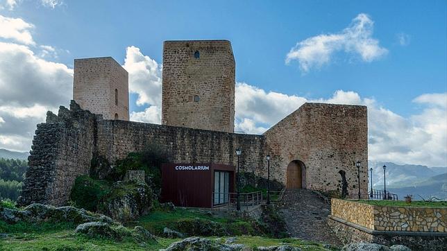 El Cosmolarium se instaló en la fortaleza de Hornos de Segura