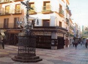 Recreación por ordenador de la ubicación originaria de la Cruz de la Cerrajería, obra de Sebastián Conde (1692), que estuvo situada en la confluencia de la calle Sierpes y Cerrajería. ABC