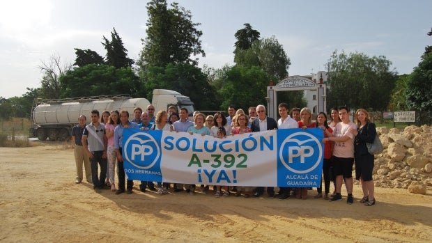 El PP de Sevilla ha hecho bandera de la reivindicación de la carretera entre Alcalá y Dos Hermanas
