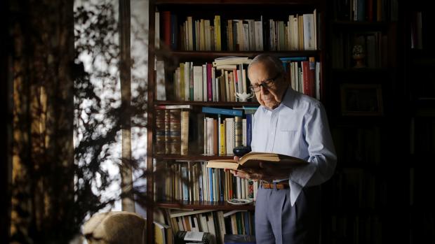 El poeta Pablo García Baena, en una entrevista concedida el pasado mes de octubre a ABC
