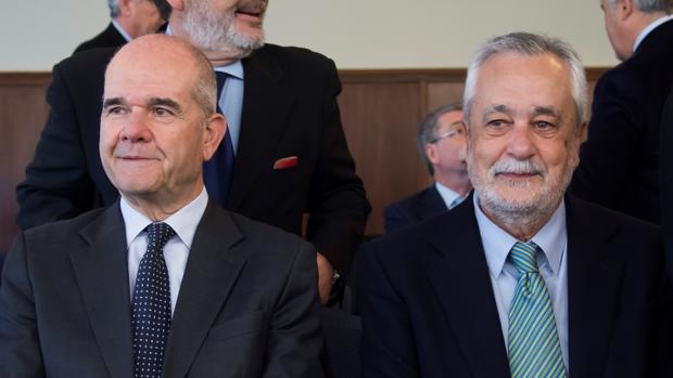 Chaves y Griñán durante el juicio