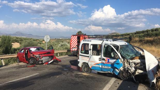 Estado de los vehículos implicados en el accidente de la N-432 en Baena