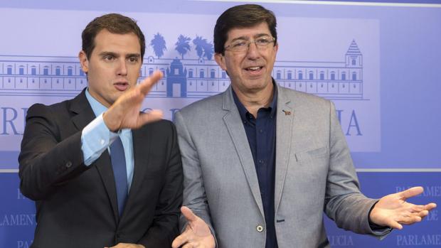 Albert Rivera y Juan Marín en un encuentro en el Palramneto andaluz en 2015