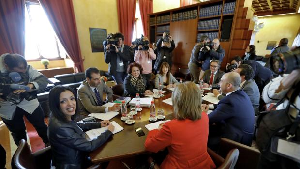 La Mesa del Parlamento se reunió este jueves por primera vez en esta XI Legislatura