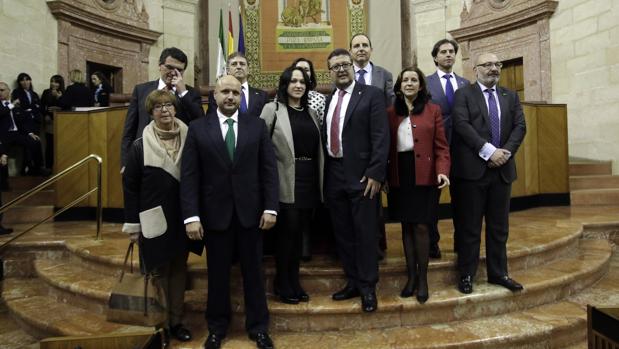 Los diputados de Vox en el Parlamento