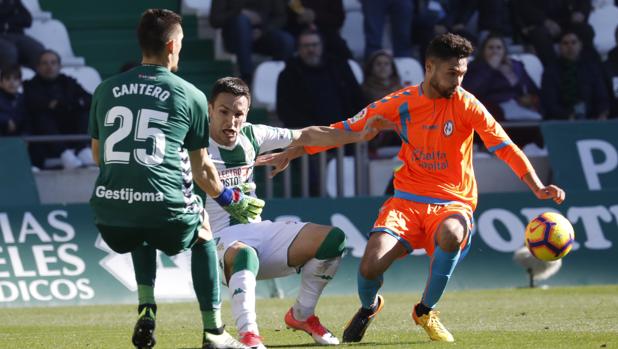 Jovanovic cae ante Cantero