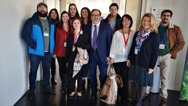 El equipo de investigación de la UGR, durante el I Congreso de Investigadores del PTS, en Granada.