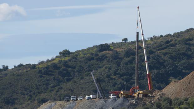 Obras en la parcela donde estaba Julen en el pozo