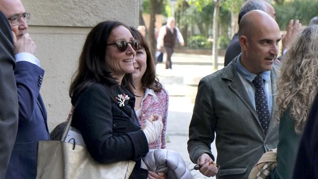 La juez Núñez, en la concentración de jueces y fiscales a las puertas de la Audiencia de Sevilla
