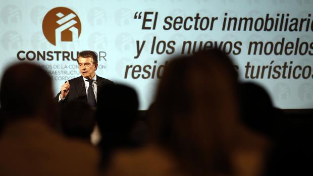 Antonio Catalán durante la charla ofrecida este martes en Córdoba