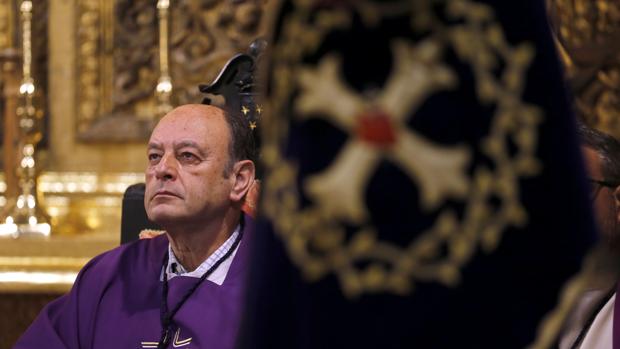 El franciscano Fray Ricardo oficiando una misa en Córdoba en 2017