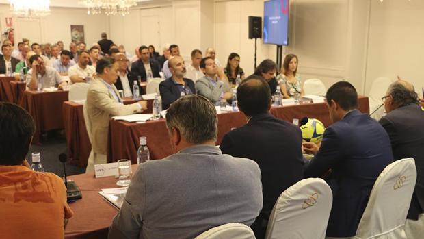 El presidente del Córdoba Futsal, García Román, acudió el miércoles a la reunión de la LNFS
