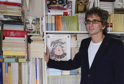El poeta y tuitero Camilo de Ory