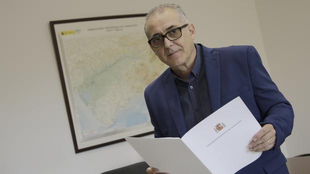 Joaquín Paez, en su despacho de la CHG en Sevilla