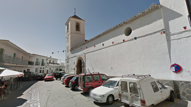 Los ladrones accedieron a la iglesia de Bérchules por el campanario.