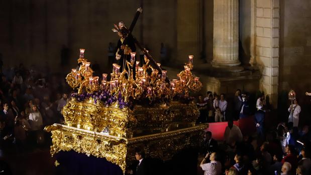 Jesús del Calvario, en la procesión de traslado a la magna exposición de Córdoba