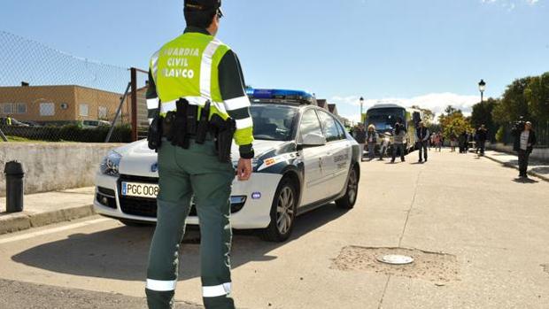 Agentes de la Guardia Civil en el lugar de los hechos