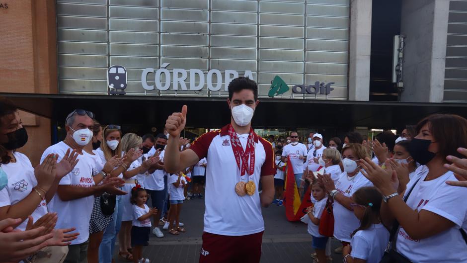 Alfonso Cabello vuelve a C&oacute;rdoba con dos medallas: &laquo;Las barreras est&aacute;n para romperlas&raquo;