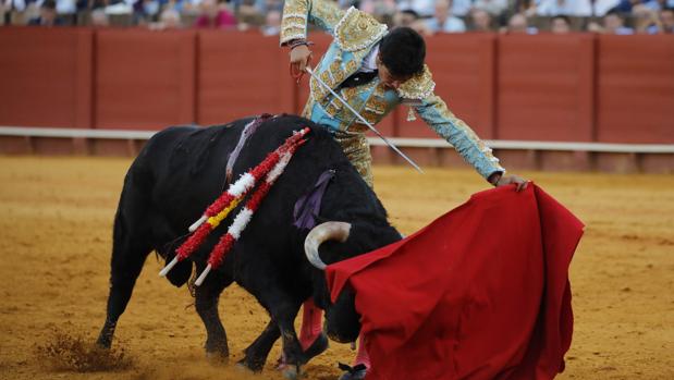 Juan Silva «Juanito», de celeste y oro