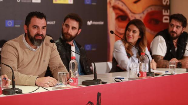 De izquierda a derecha, Francisco Santiago, Dani Rovira, Paola García Costas y Antonio Orozco