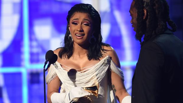 La rapera Cardi B, primera mujer en ganar un Grammy por mejor álbum de rap
