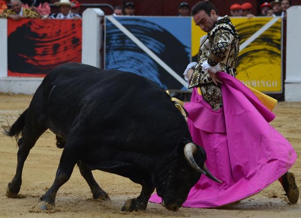 Enrique Ponce, en la Santamaría