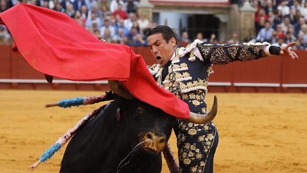 José Mari Manzanares durante su faena