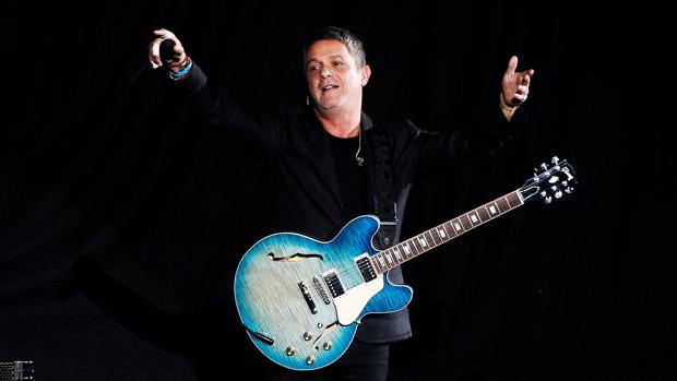 El cantante Alejandro Sanz durante el concierto del estadio Wanda Metropolitano, en Madrid