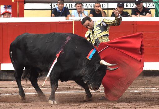Enrique Ponce