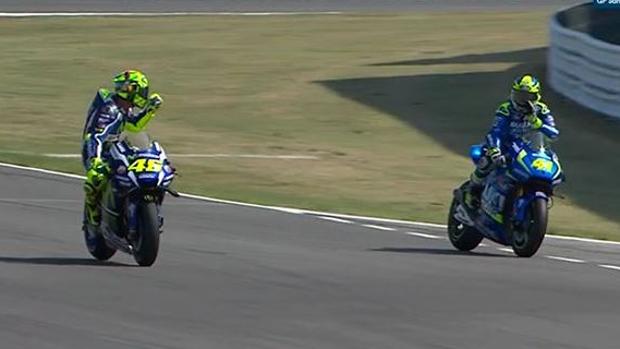 MotoGP: Valentino Rossi le dedica una peineta a Aleix ...