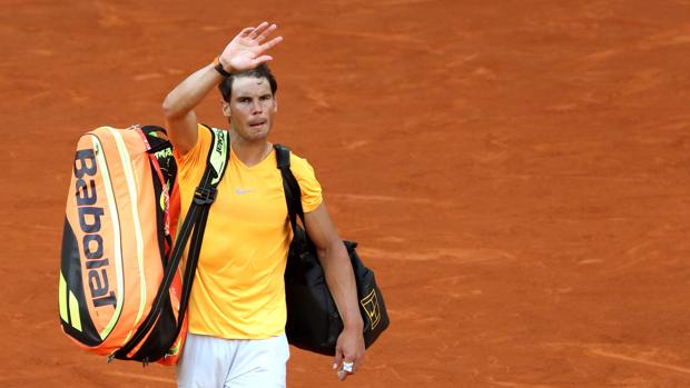 Rafael Nadal, se despide tras haber sido eliminado por el austriaco, Dominic Thiem