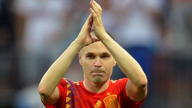 Iniesta se despidió triste de la selección española