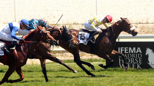 Udalla ganando el Gran Premio Valderas