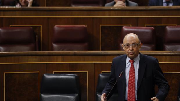 Cristóbal Montoro, en el Congreso de los Diputados