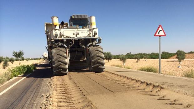Una carretera en construcción en Castilla-La Mancha