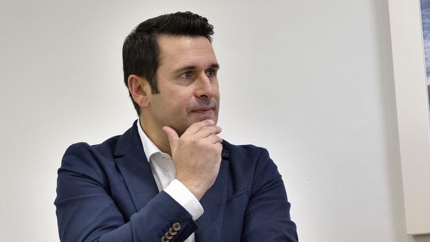 Miguel Macías Rodríguez durante la entrevista
