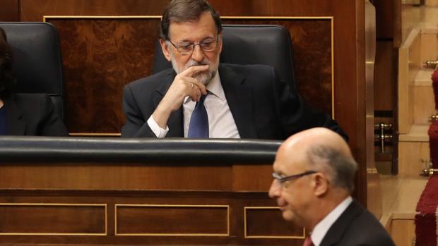 Cristóbal Montoro, ministro de Hacienda, en el Congreso de los Diputados