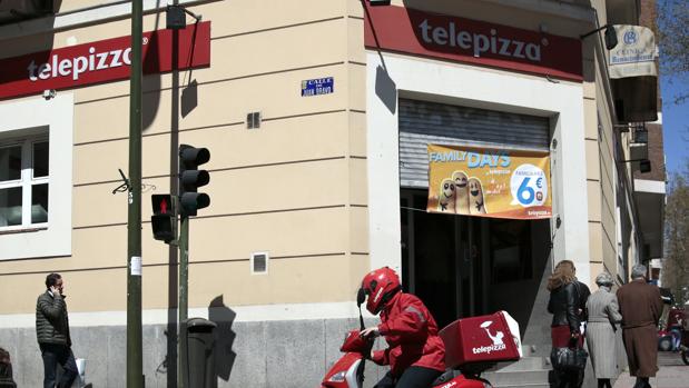 El grupo opera un total de 222 establecimientos en Chile, 155 todavía bajo la enseña Telepizza