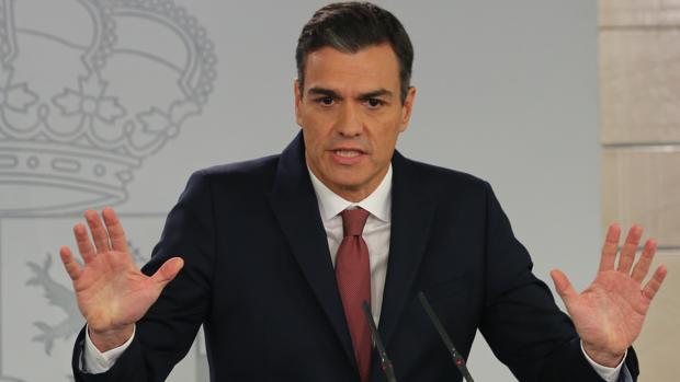 Pedro Sánchez, cuando dijo en La Moncloa que el impuesto de AJD lo pagarían los bancos