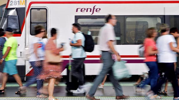 Los paros parciales en Renfe serán los días 30 de agosto y 1 de septiembre