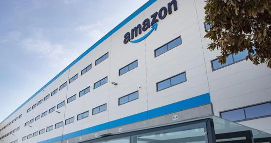 Centro logístico que Amazon ha inaugurado esta semana en Dos Hermanas (Sevilla)