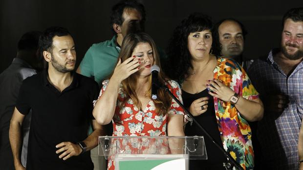 Daniel González Rojas y Susana Serrano, en un momento de su comparecencia en su sede electoral