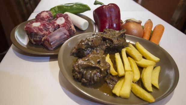 Plato de rabo de toro del restaurante Los Timbales