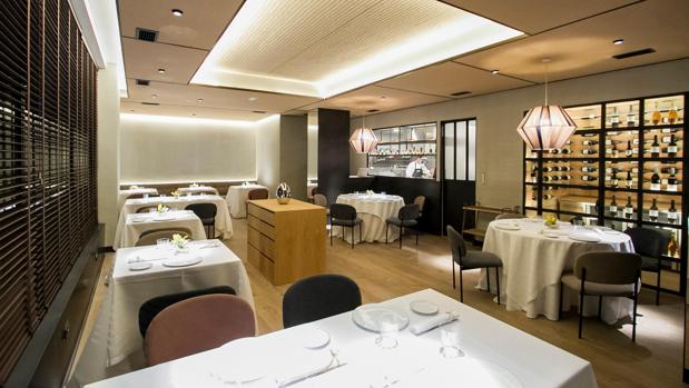 Sala del restaurante Clos, en Madrid