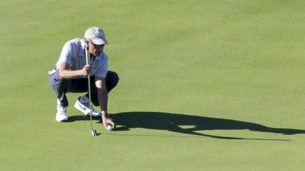 Obama practicando uno de sus deportes preferidos, el golf