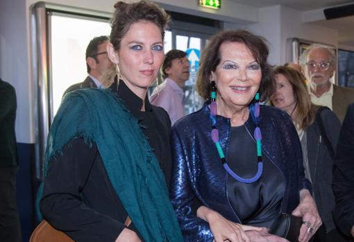 Cardinale con su hija, Claudia Squitieri