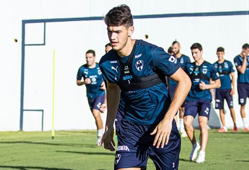 L'arrière gauche Max Clark, dans l'orbite de Séville
- Championnat d'Europe de Football 2020 César montes