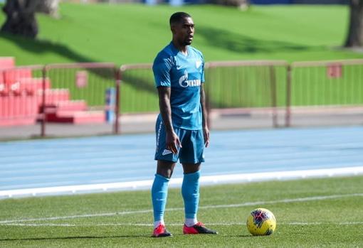 L'arrière gauche Max Clark, dans l'orbite de Séville
- Championnat d'Europe de Football 2020 L'arrière gauche Max Clark, dans l'orbite de Séville
- Championnat d'Europe de Football 2020
